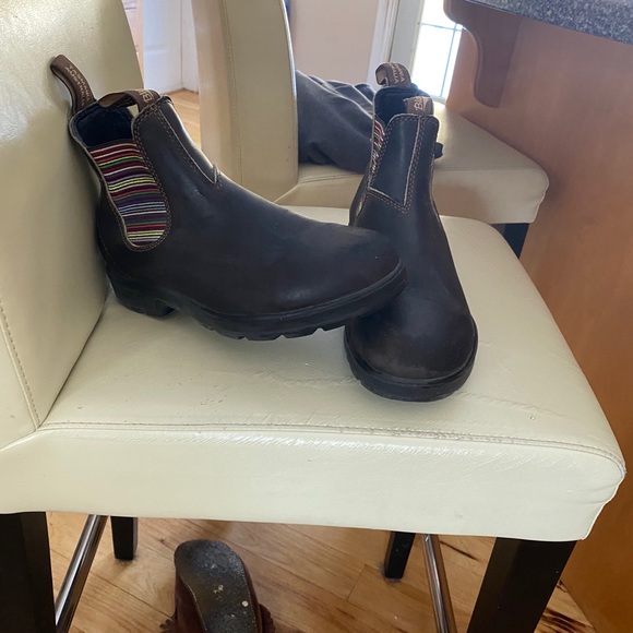 Blundstones - Picture 3 of 7